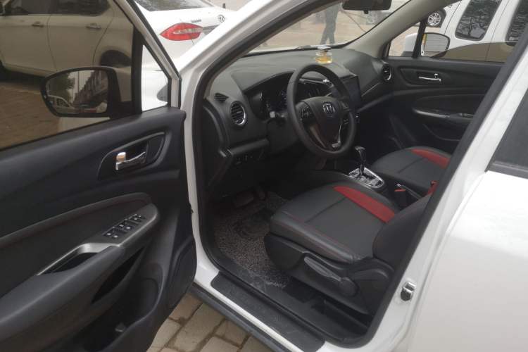 Used Changan CS15 2016 1.5L Automatic Fashion Edition