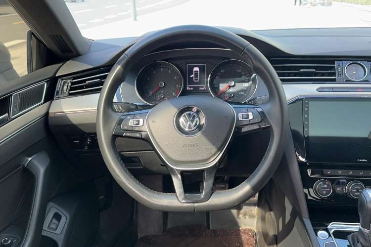 Used Volkswagen FAW-Volkswagen CC 2019 330TSI Huayan Edition China VI
