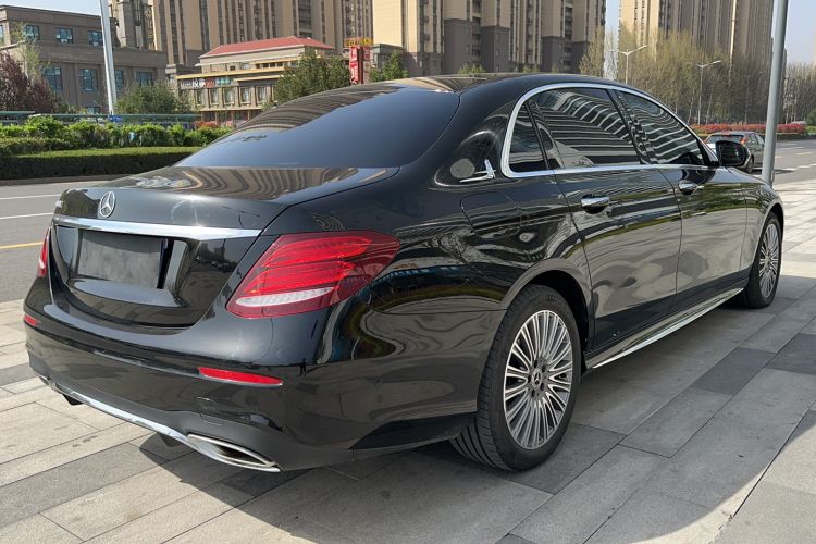 Used Mercedes-Benz E-Class 2019 E 300 L Sporty and Stylish Model
