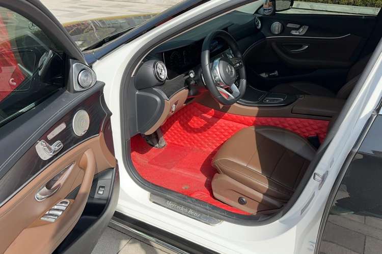 Used Mercedes-Benz E-Class 2019 E 300 L Sporty and Stylish Model
