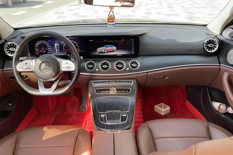 Used Mercedes-Benz E-Class 2019 E 300 L Sporty and Stylish Model
