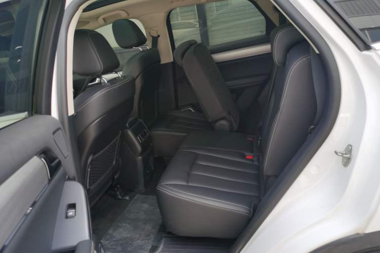 Used BYD Tang 2018 2.0T Automatic SmartConnect Prestige 7-Seater China V Standard