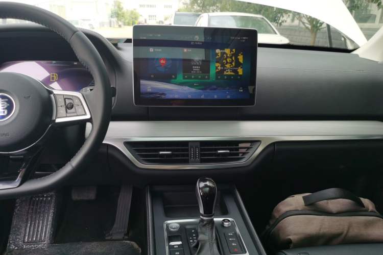 Used BYD Tang 2018 2.0T Automatic SmartConnect Prestige 7-Seater China V Standard