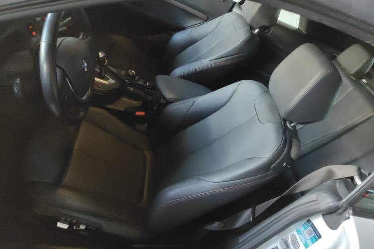 Used BMW 2 Series 2019 225i Convertible Coupe Sports Design Package