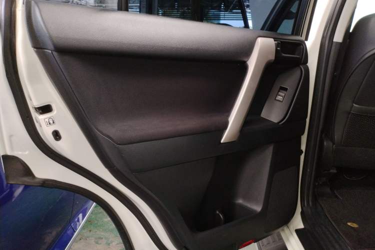 Used Toyota Prado 2016 2.7L Automatic Standard Edition
