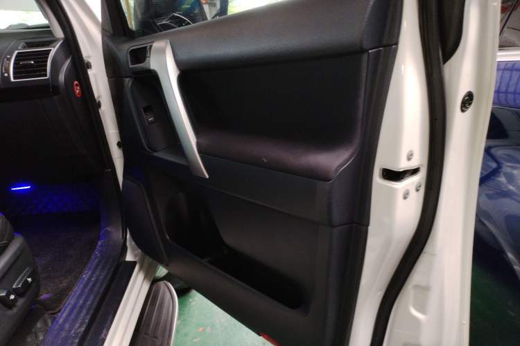 Used Toyota Prado 2016 2.7L Automatic Standard Edition
