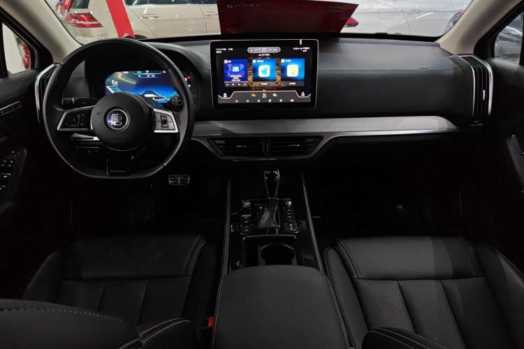 Used BYD Tang 2018 2.0T Automatic SmartConnect Prestige 7-Seater China V Standard
