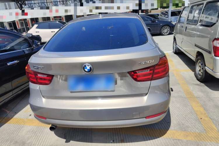Used BMW 3 Series GT 2016 320i Fashion Model
