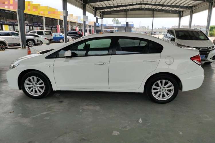 Used Honda Civic 2014 1.8L automatic comfort version
