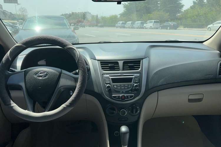 Used Hyundai Verna 2014 1.4L Automatic Smart GLS
