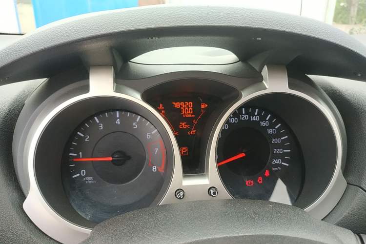 Used Infiniti ESQ 2014 1.6L Spontaneous Edition
