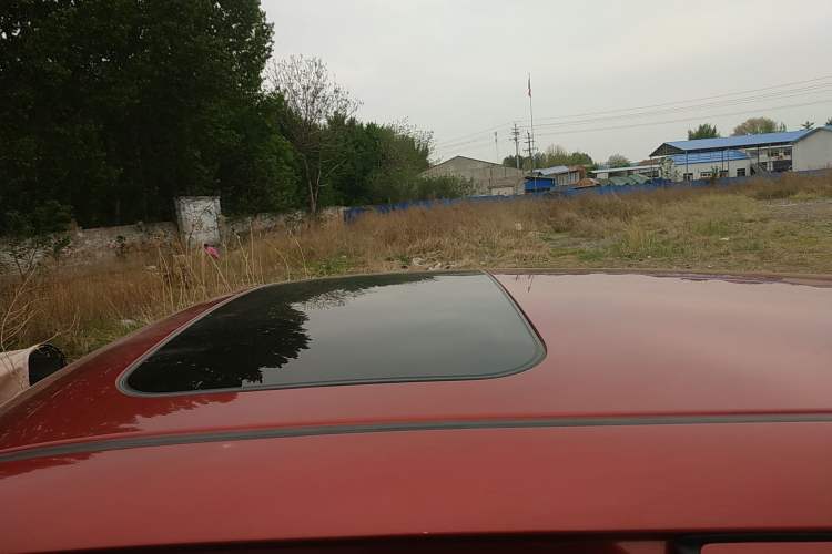 Used Infiniti ESQ 2014 1.6L Spontaneous Edition
