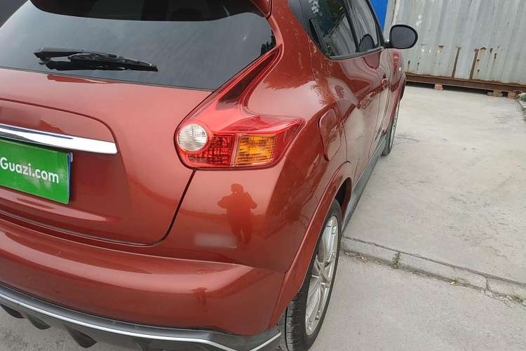 Used Infiniti ESQ 2014 1.6L Spontaneous Edition
