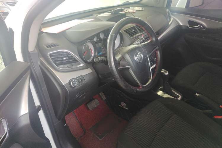 Used Buick Encore 2015 1.4T Automatic Two-Wheel Drive Urban Elite Version
