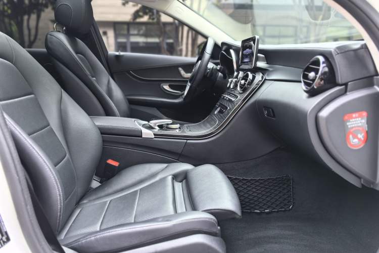 Used Mercedes-Benz C-Class 2018 C 180 L Fashion Edition Sport Version
