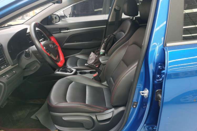 Used Hyundai Elantra 2016 1.6L Automatic ZhiXuan – Elite Version
