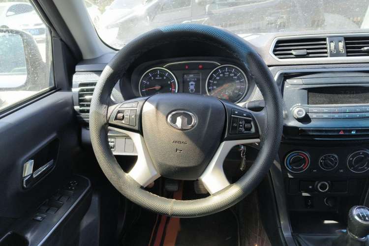 Used Great Wall Wingle 5 2017 2.4L European-spec Gasoline 2WD Navigation Model Big Double Cab – 4G69S4N
