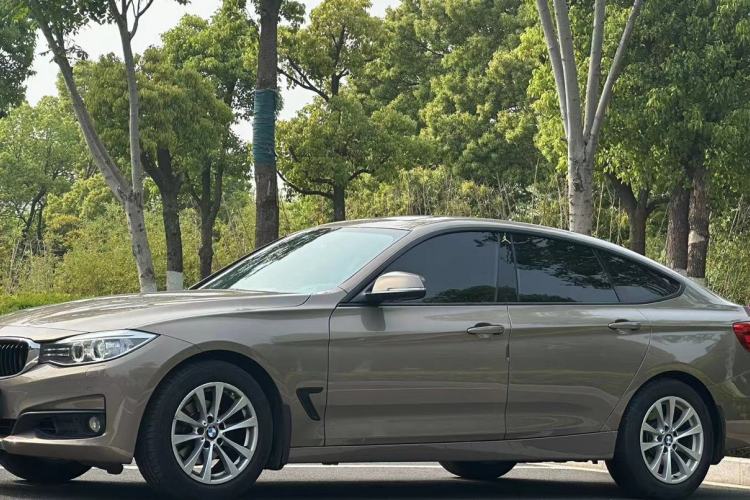 Used BMW 3 Series GT 2016 320i Fashion Model
