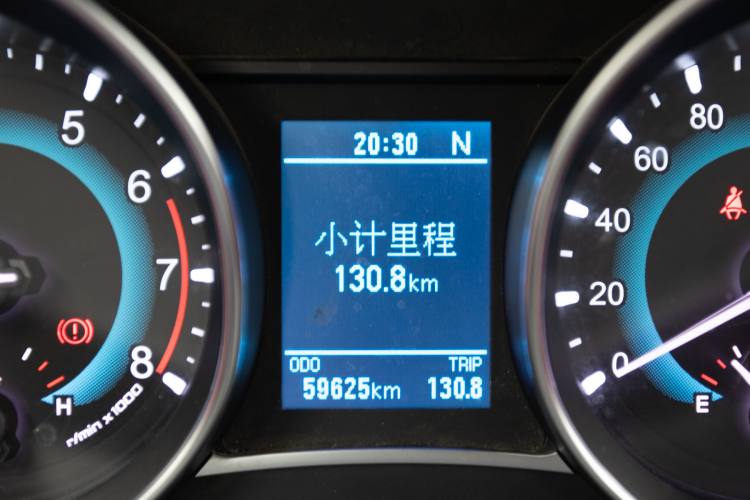 Used Haval H1 2016 Blue Label 1.5L AMT Luxury Model
