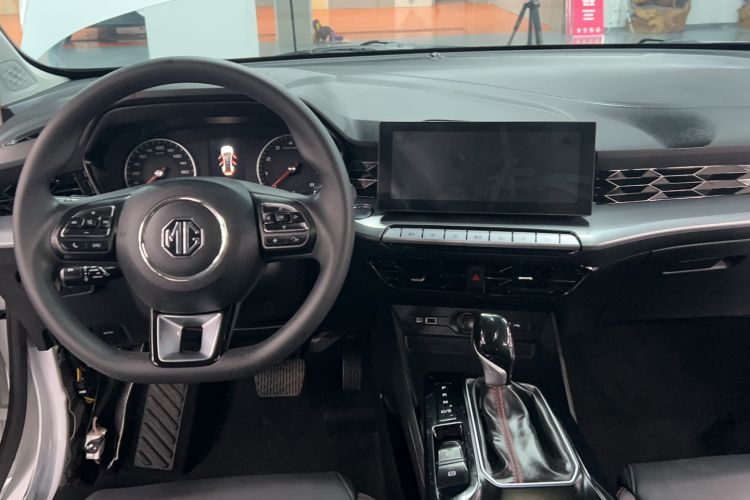 Used MG 5 2023 180 DVVT CVT Fashion Edition
