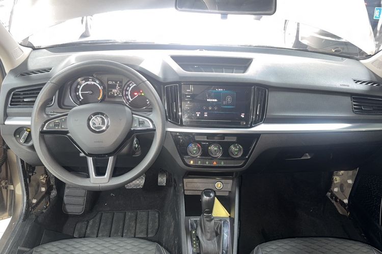 Used Skoda Kamiq 2020 1.5L Automatic Comfort Edition
