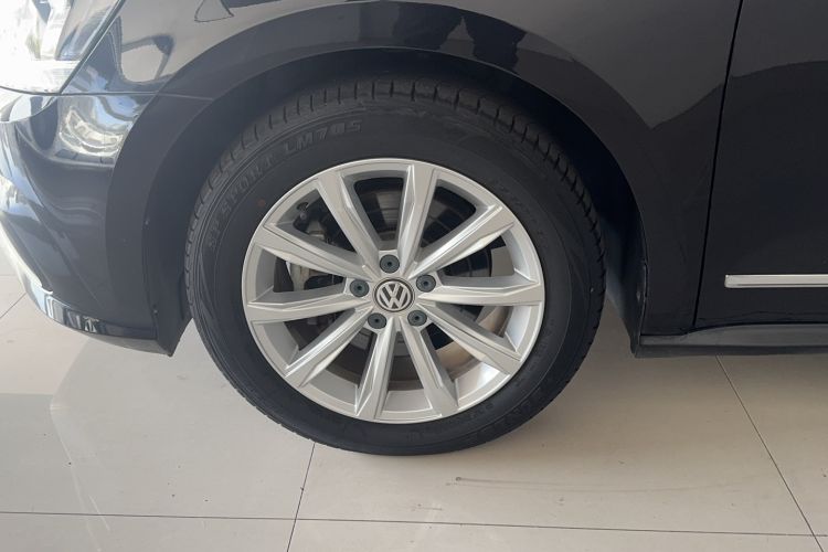 Used Volkswagen Passat 2017 330TSI DSG Luxury Edition
