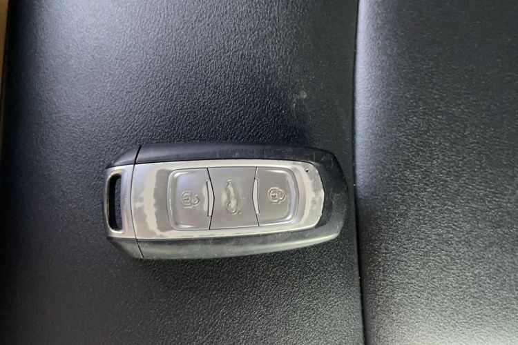 Used Geely Auto Emgrand X7 Sport 2020 1.8TD DCT Two-Wheel Drive Smart Connect 4G-Enabled Version
