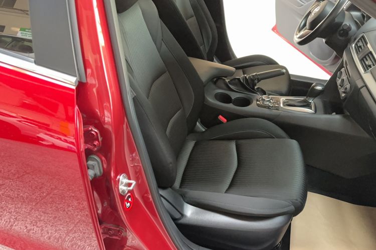 Used Mazda Mazda 3 Axela 2016 Sedan 1.5L Automatic Comfort Model
