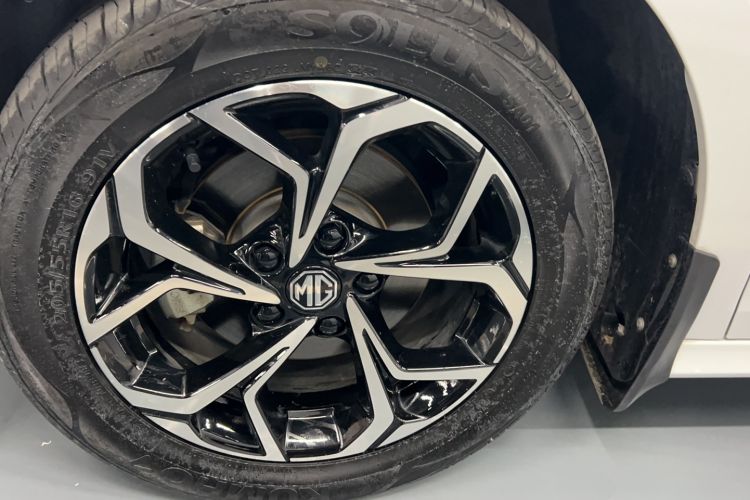 Used MG 5 2023 180 DVVT CVT Fashion Edition
