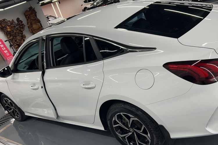 Used MG 5 2023 180 DVVT CVT Fashion Edition
