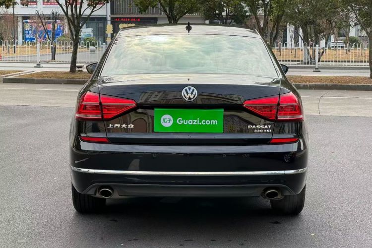 Used Volkswagen Passat 2017 330TSI DSG Luxury Edition
