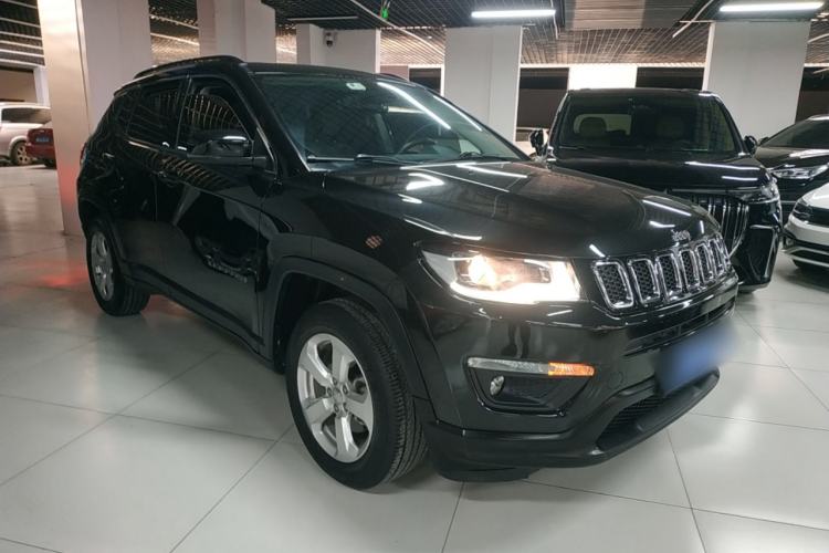 Used  Compass 2019 200T Automatic Family Edition - Connected Large Screen Version
