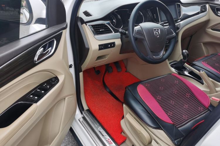 Used Baojun 730 2016 1.5L Manual Comfort Version 7 Seats China V Emission Standard