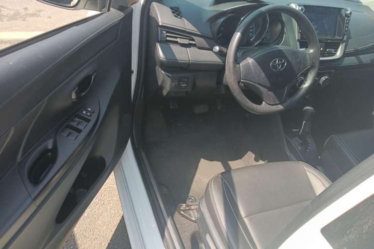 Used Toyota YARiS L 2019 1.5E CVT Dynamic Edition China VI compliant
