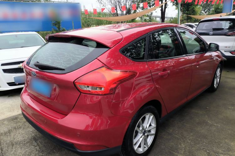 Used Ford Focus 2015 Hatchback 1.6L Automatic Fashion Edition