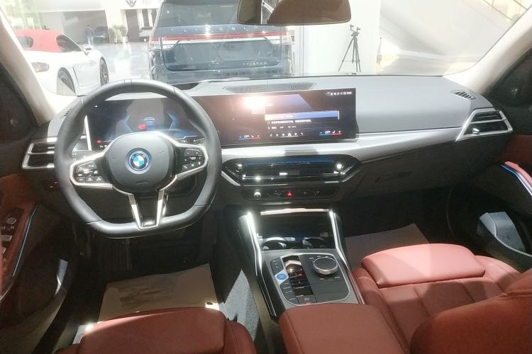 Used BMW i3 2025 eDrive 40 L Midnight Sports Package