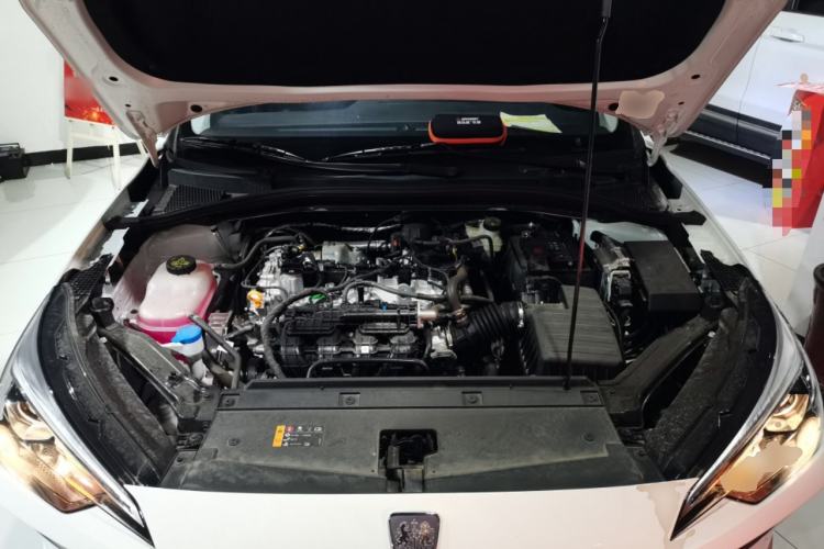 Used Roewe i5 2023 1.5L CVT Luxury Edition
