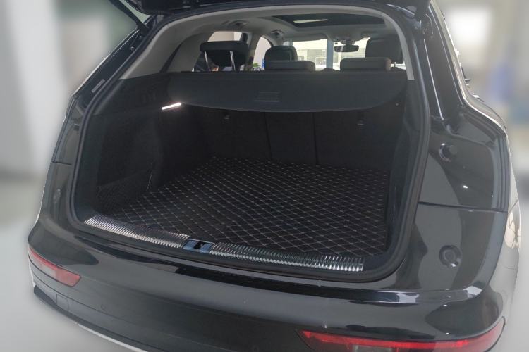 Used Audi Q5L 2022 40T Luxury Elegant Model