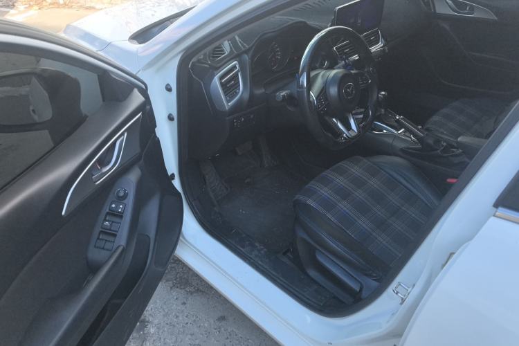 Used Mazda Mazda 3 Axela 2017 Sedan 1.5L Automatic Comfort Model Emission Standard China V