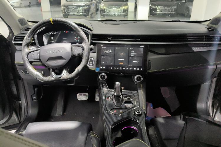 Used Lynk & Co 05 2020 2.0TD Two-Wheel Drive Shine Halo
