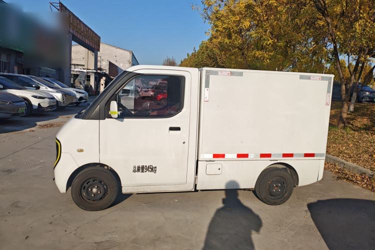 Used  D01 2023 Van Standard Version
