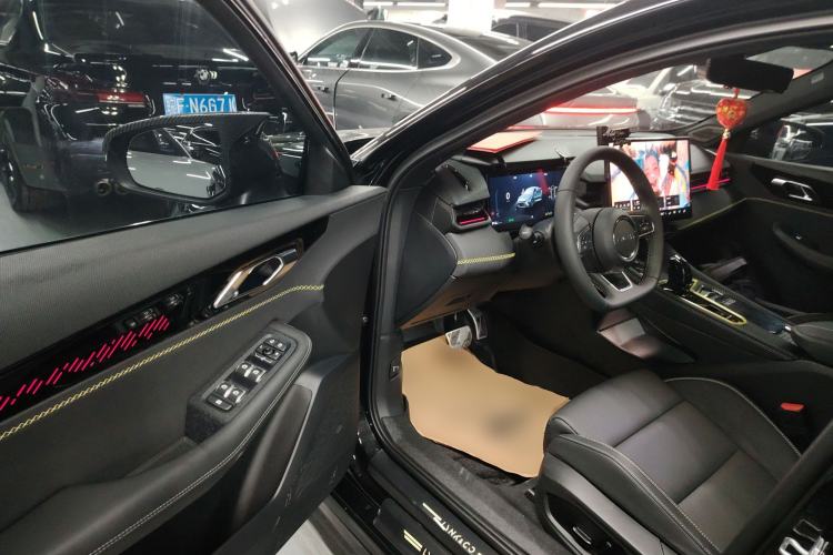 Used Lynk & Co 03 2025 1.5TD DCT Champion Edition Pro
