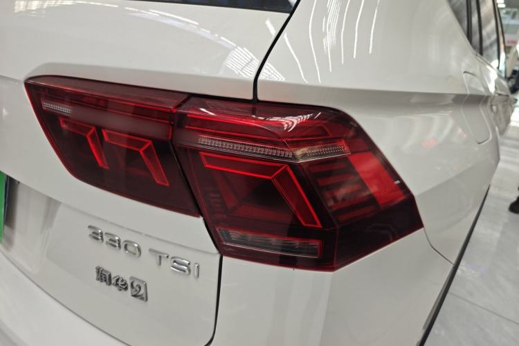 Used Volkswagen Tiguan L 2022 330TSI Automatic Two-Wheel Drive R-Line Enhanced Edition
