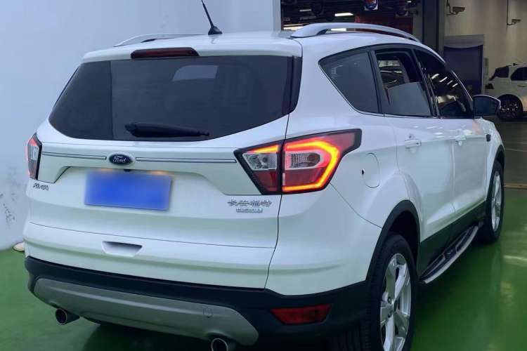 Used Ford Kuga 2017 EcoBoost 180 Two-Wheel-Drive Tiger Leap Model
