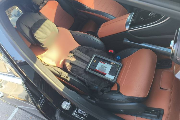 Used Mercedes-Benz GLC 2023 GLC 300 L 4MATIC Dynamic 7-Seater
