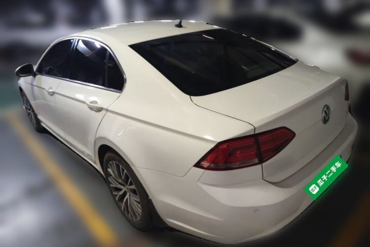 Used Volkswagen Lamando 2018 230TSI DSG Fashion Edition
