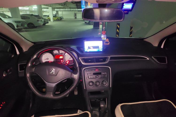 Used Peugeot 308 2014 Enjoy Edition Classic 1.6L Manual YouShang Model