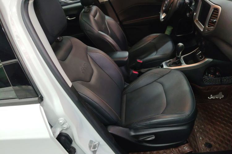 Used  Compass 2017 200T Automatic Family Edition