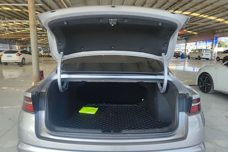 Used Geely Auto Preface 2023 2.0TD Luxury Version
