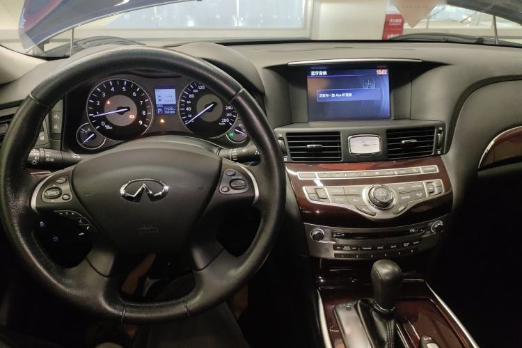 Used Infiniti Q70 2019 Q70L 2.0T Enjoyment Edition
